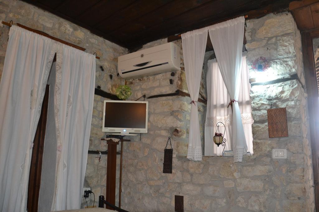 Bujtina Kodiket Guesthouse Berat Exteriör bild